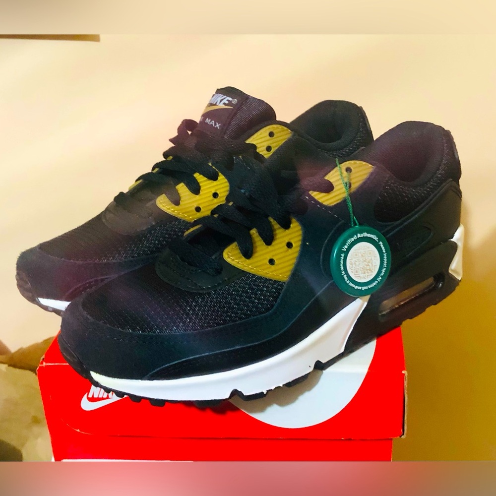 NIKE AIR MAX 90 BLACK/GOLD 💎🔥
